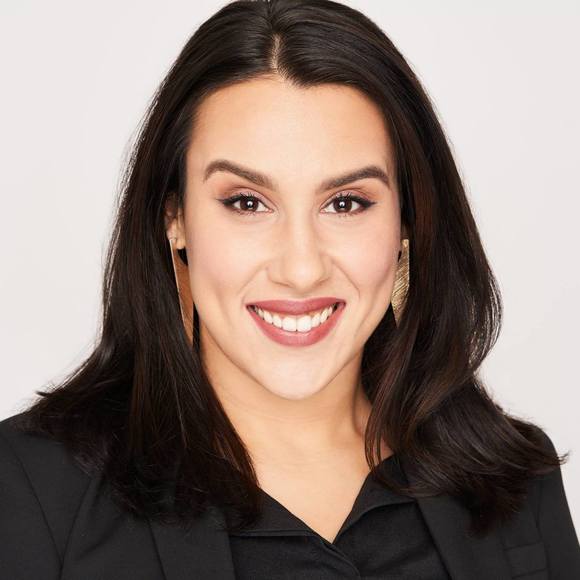 Meet your Posher, Stephanie - Picture 1 of 1